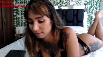 Hornyxnicole  31-05-2021